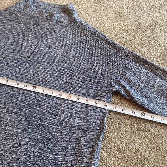 Large Womens Old Navyy Sweater in Blue - Picture 6 of 6